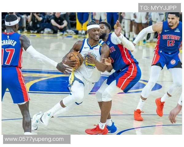 勇士与活塞激战正酣最终结果揭晓球迷们热议比赛精彩瞬间